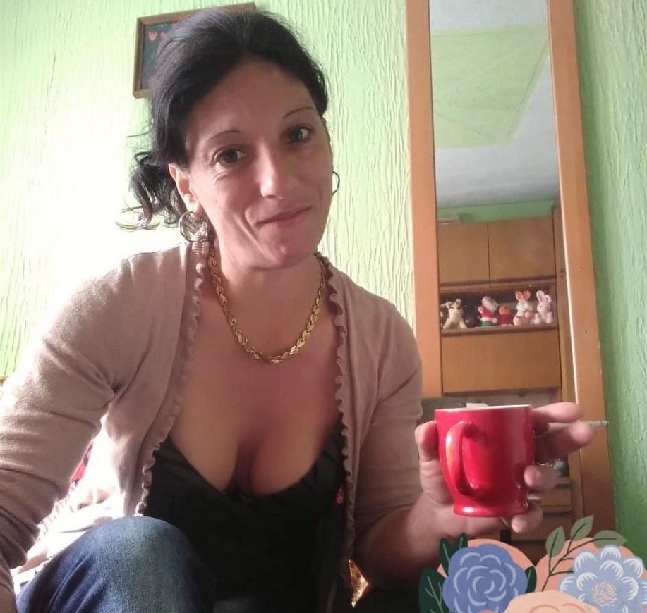 25P ROU ROMANIAN MILFS 62 MOM HAS FAT LITTLE TITS - A TRUE WHORE