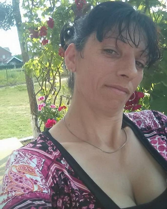 25P ROU ROMANIAN MILFS 62 MOM HAS FAT LITTLE TITS - A TRUE WHORE