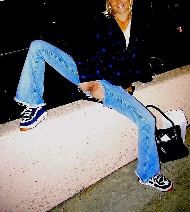 25P Queens in jeans CXI