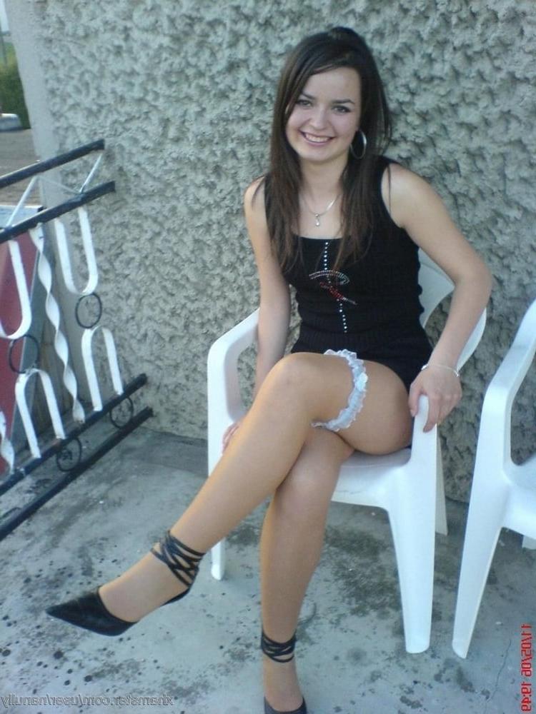 25P Girls in Pantyhose-Stocking - 129