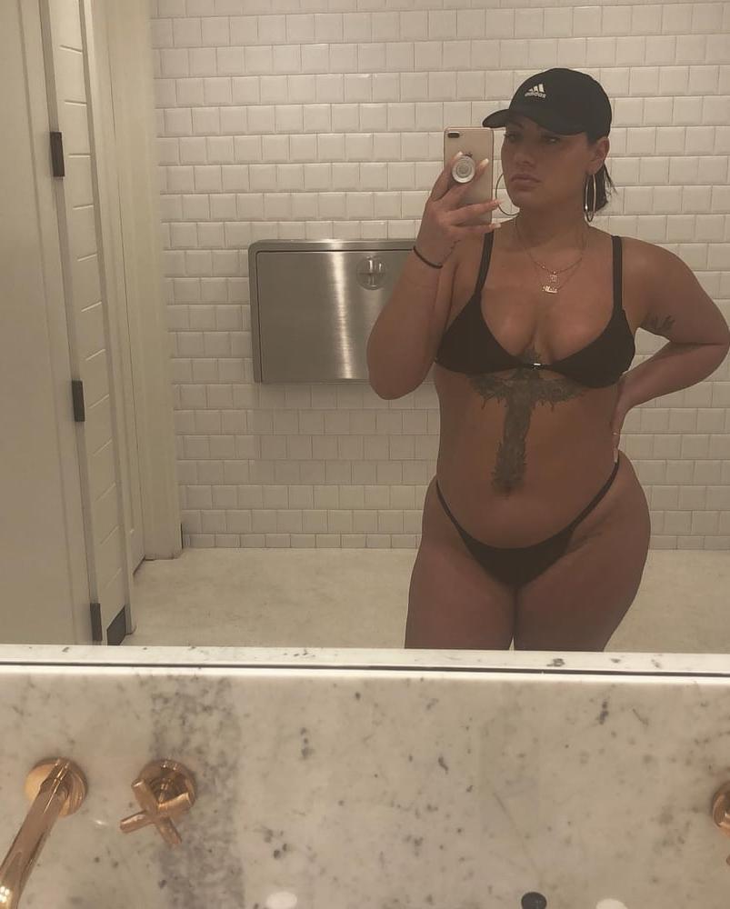 17P Girls You Should Jerk Off Too 1