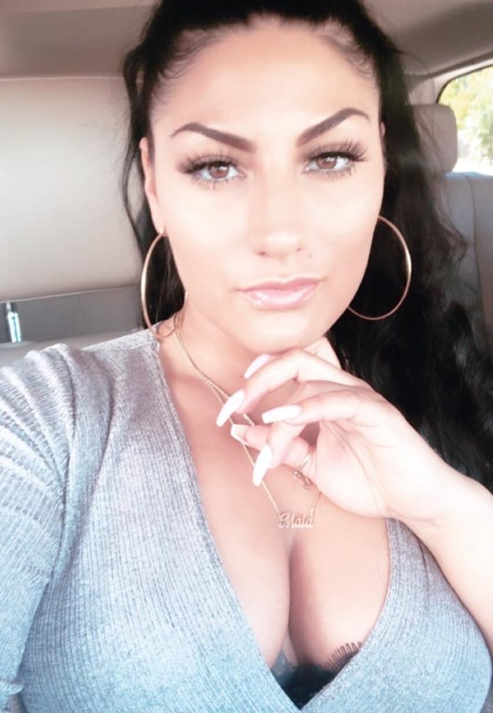 17P Girls You Should Jerk Off Too 1