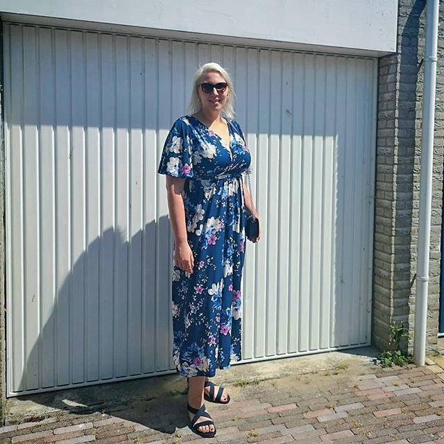 25P Dutch MILF Linda - Sexy Tall  Blond Curvy