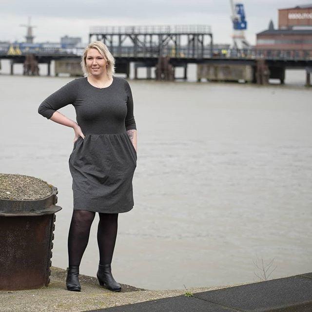 25P Dutch MILF Linda - Sexy Tall  Blond Curvy