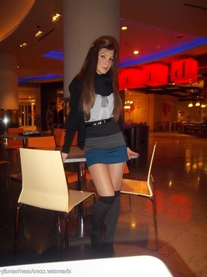 25P Girls in Pantyhose-Stocking - 130