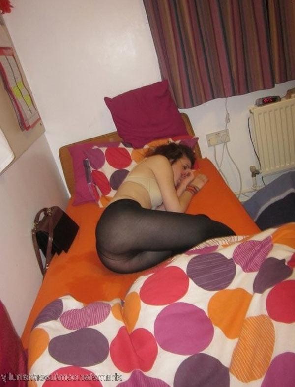 25P Girls in Pantyhose-Stocking - 124