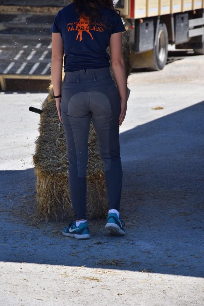 25P girls in jodhpurs 4