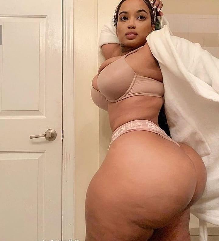 25P Wide Hips - Amazing Curves - Big Girls - Fat Asses (19)