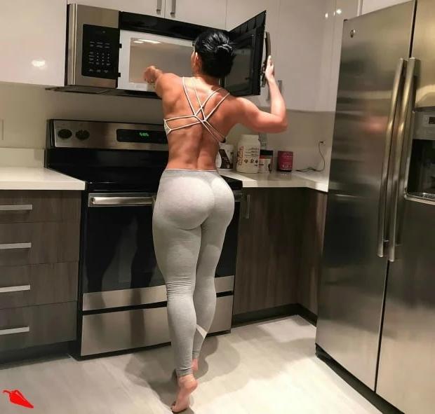 25P Curvy Girls and damn hot Asses 60