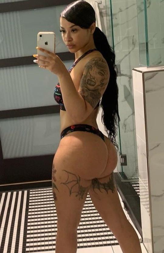 25P Slim thick girls #22