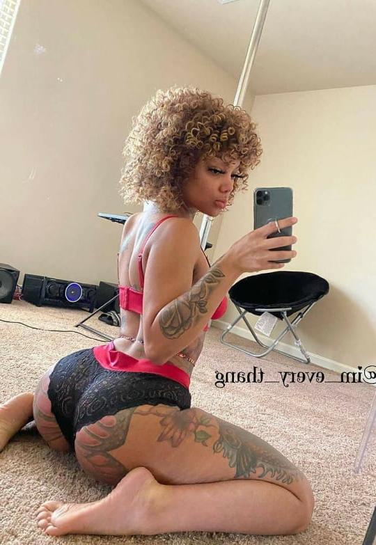 25P Slim thick girls #22