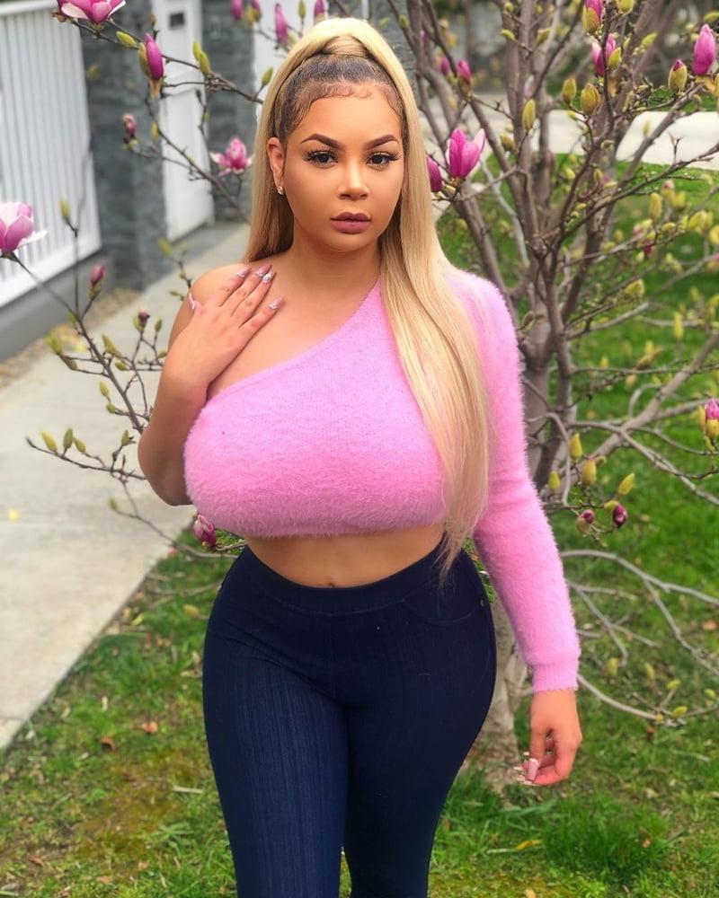 25P Curvy Girls and damn hot Asses 57