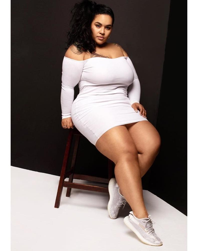 25P Curvy Girls and damn hot Asses 56