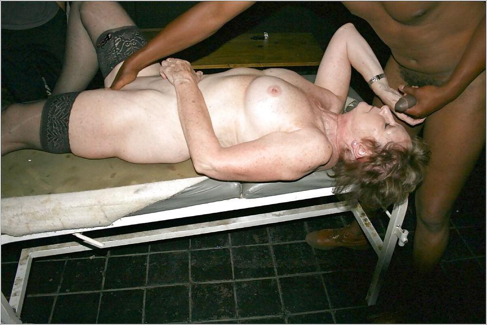 25P Horny Granny Love BBC