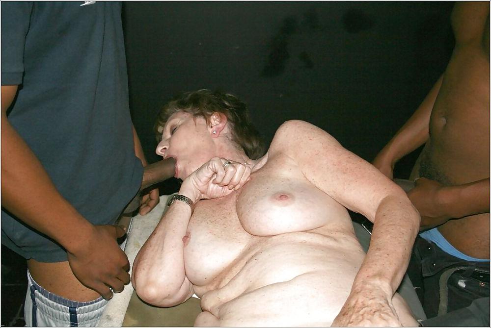 25P Horny Granny Love BBC