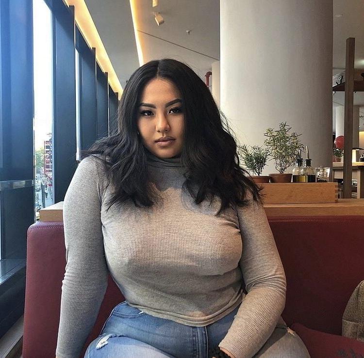 25P Curvy Girls and damn hot Asses 51