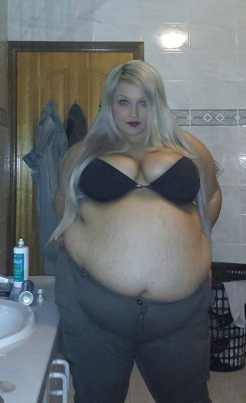 25P Fat Chicks With Deceptively Thin Faces 16