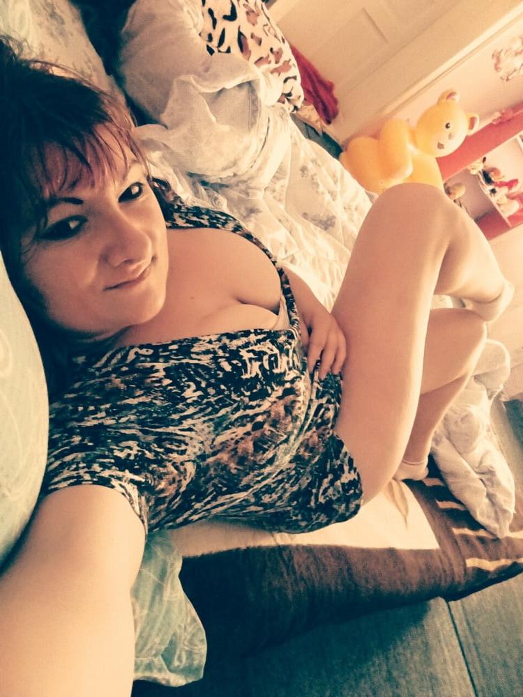25P ROU ROMANIAN MILFS 63 MOM IS A FAT SLUT