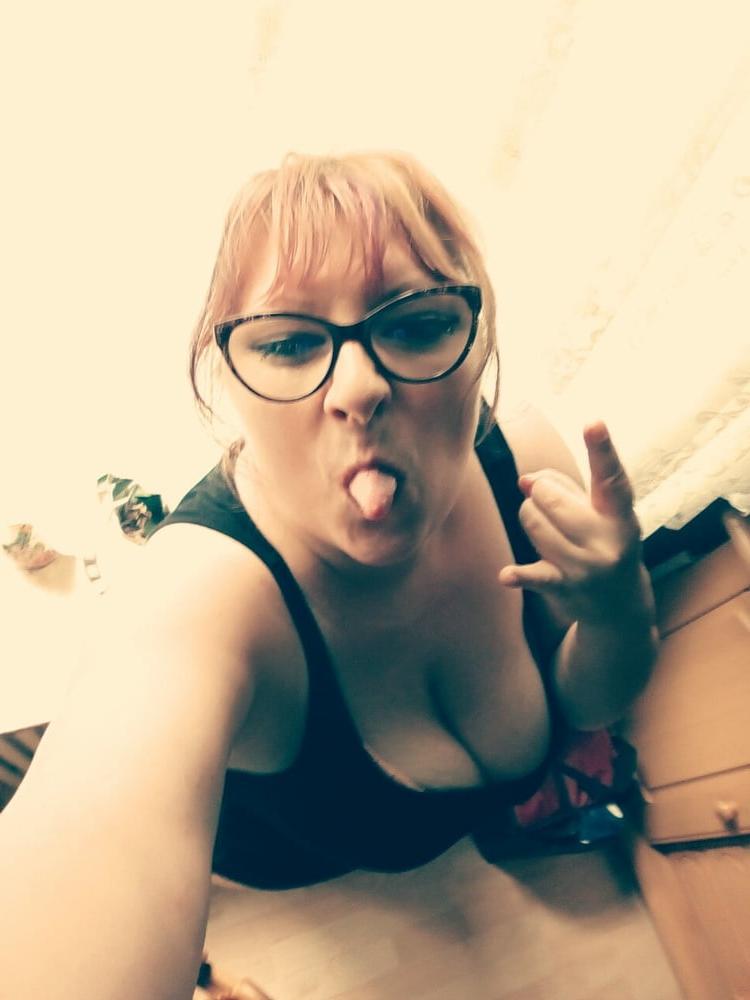 25P ROU ROMANIAN MILFS 63 MOM IS A FAT SLUT
