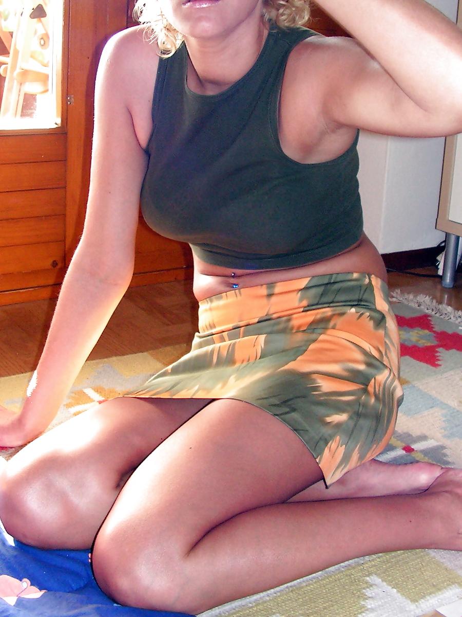 13P Ehestute barbara - sexy miniskirt