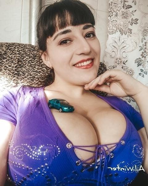25P Curvy Girls and damn hot Asses 24