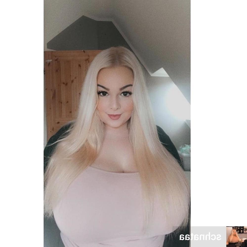 25P Curvy Girls and damn hot Asses 24