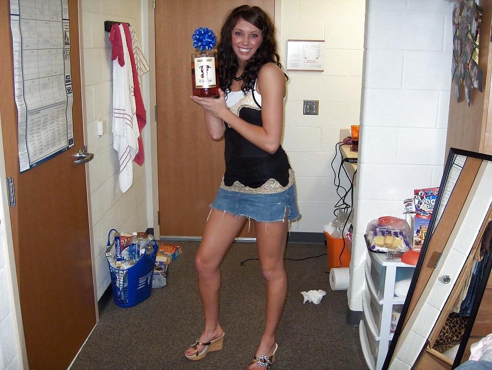 25P Beautys in jeans 28 - no porn