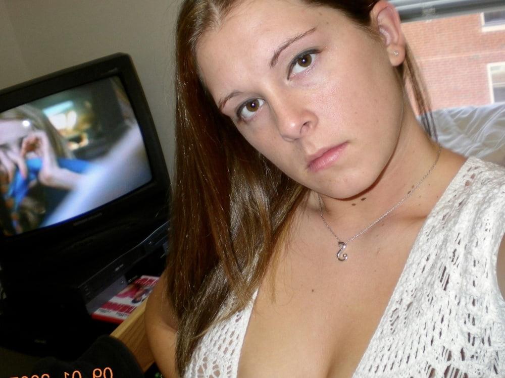 25P Curvy Big Tit Fat Ass Army Wife  MILF Whore
