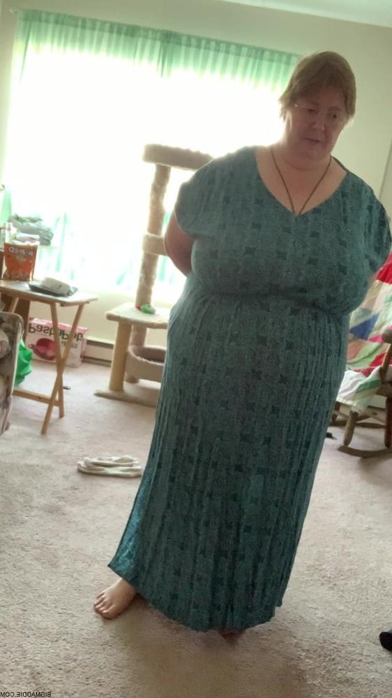 25P Hoodyman SSBBW 321 . Mega fat pigs exposed .