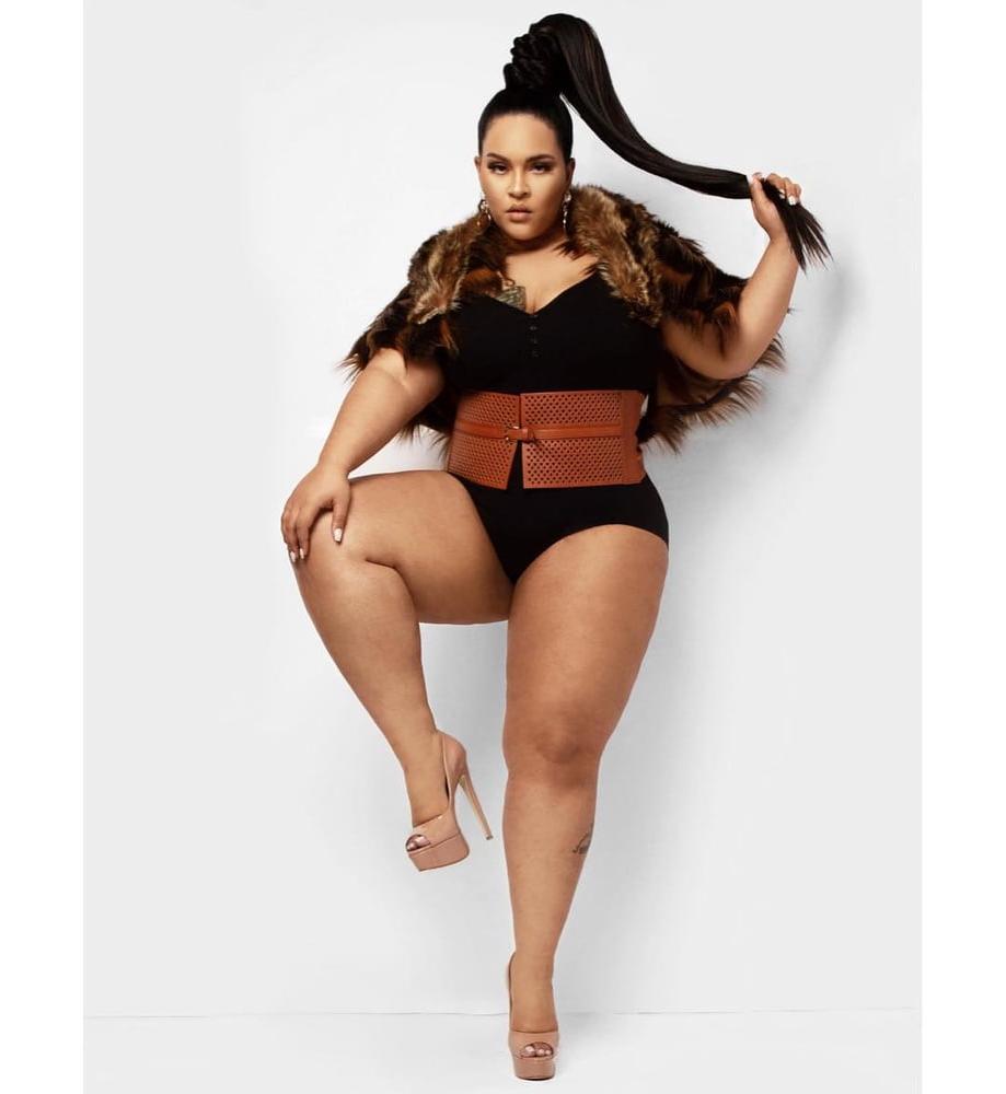 25P Curvy Girls and damn hot Asses 49