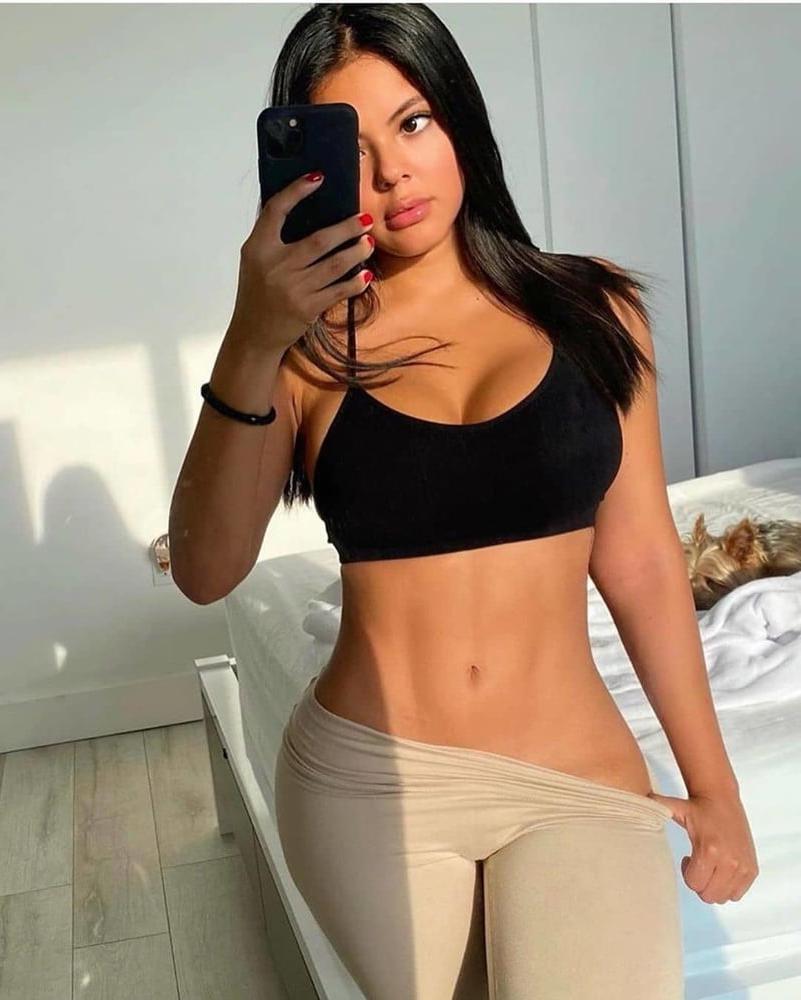 25P Curvy Girls and damn hot Asses 17