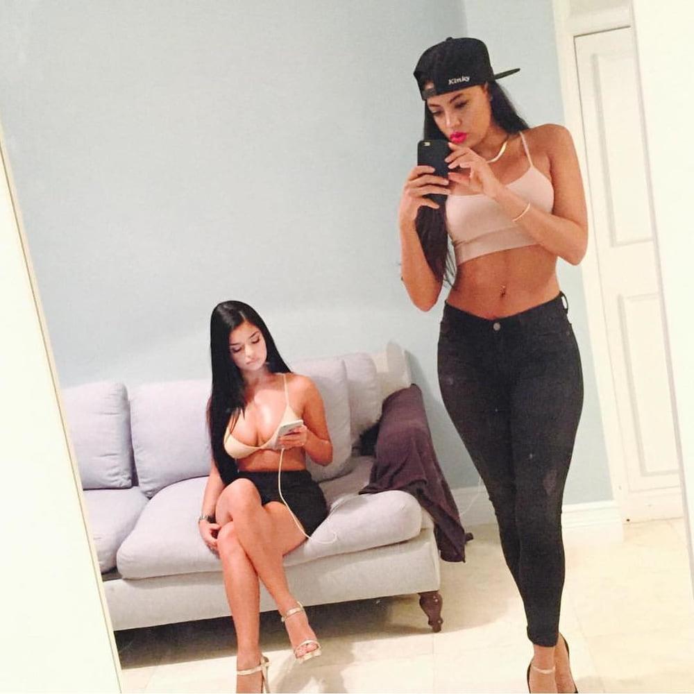 25P Curvy Girls and damn hot Asses 10