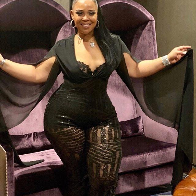 21P curvy girls