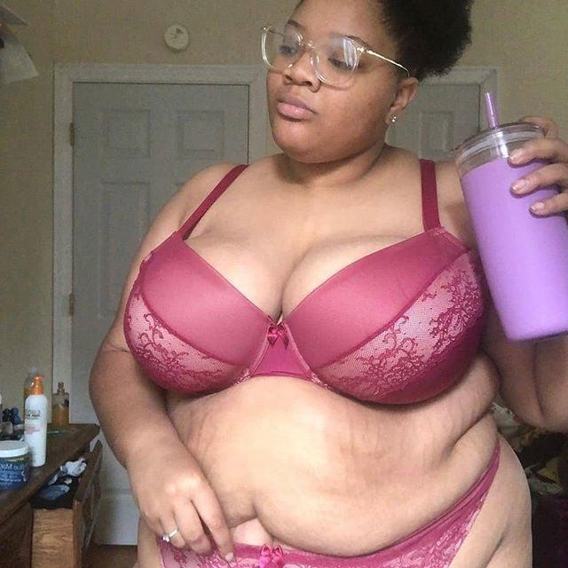 21P curvy girls