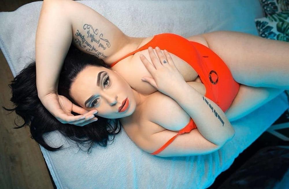 25P Curvy Girls and damn hot Asses 64