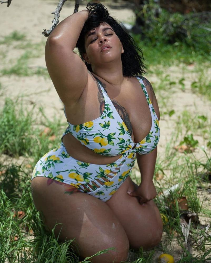 25P Curvy Girls and damn hot Asses 59