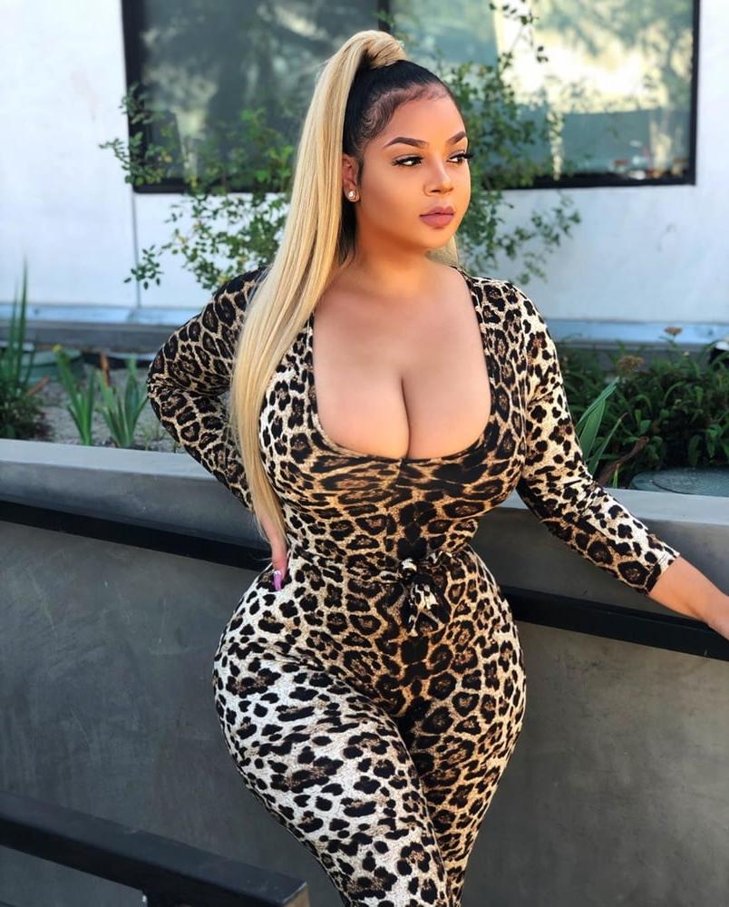 25P Curvy Girls and damn hot Asses 59