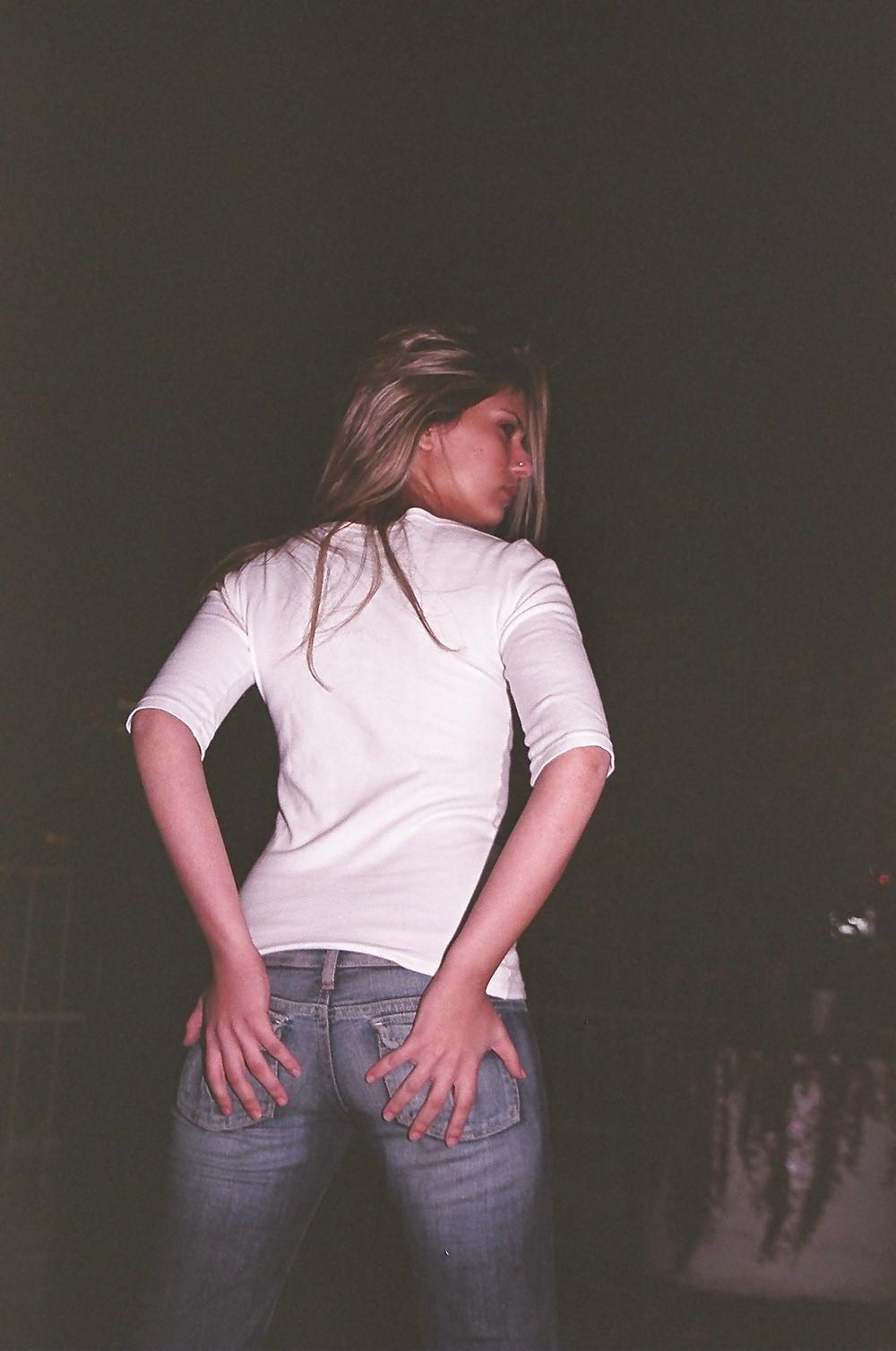 25P Queens in Jeans CXXX