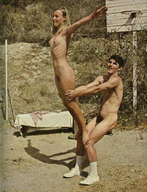 25P Naked Vintage Girls 59