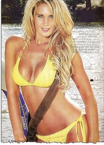 15P Rocio Marengo Hot Argentinian Milf