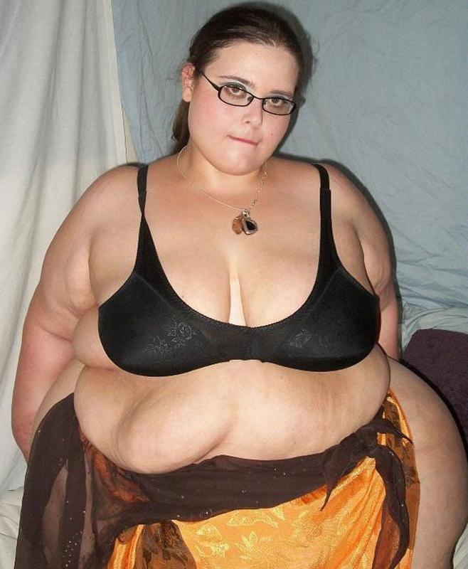 25P Fat Chicks With Deceptively Thin Faces 13