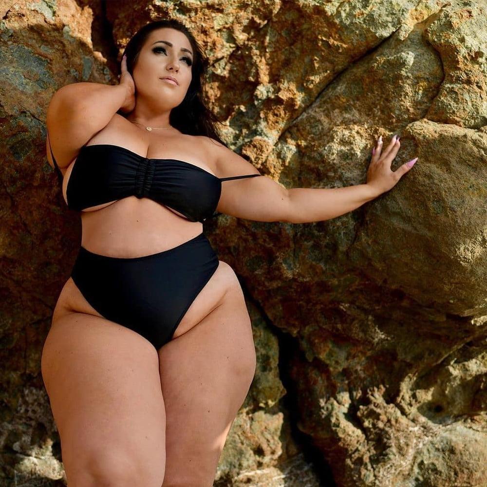 25P Curvy Girls and damn hot Asses 34