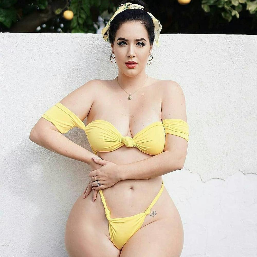 25P Curvy Girls and damn hot Asses 29