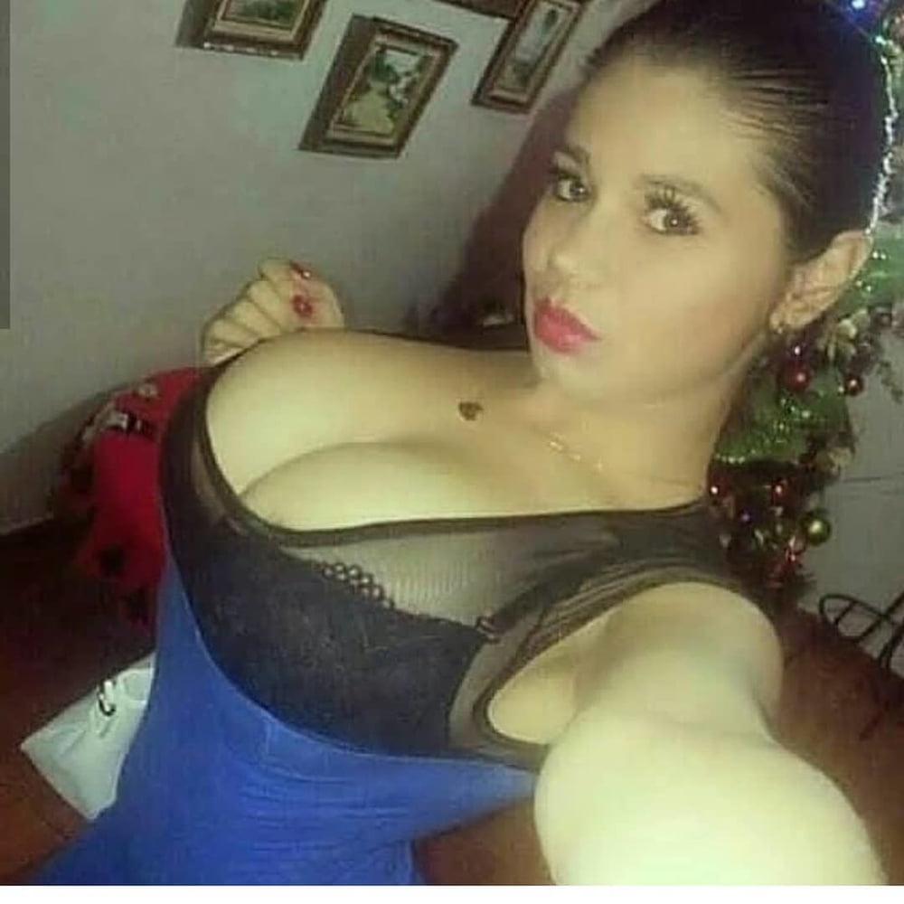 25P Curvy Girls and damn hot Asses 29