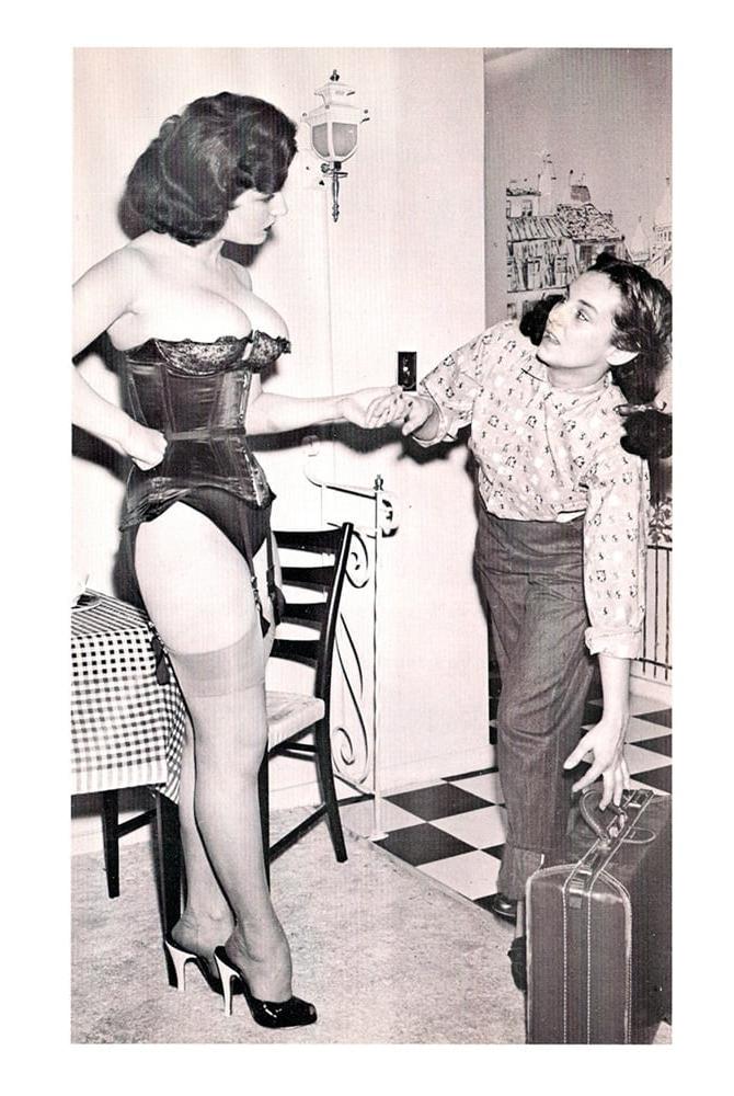 25P Mistress in Satin - Diane Kaye - 1960'S