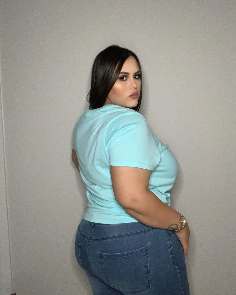25P Curvy Girls and damn hot Asses 9