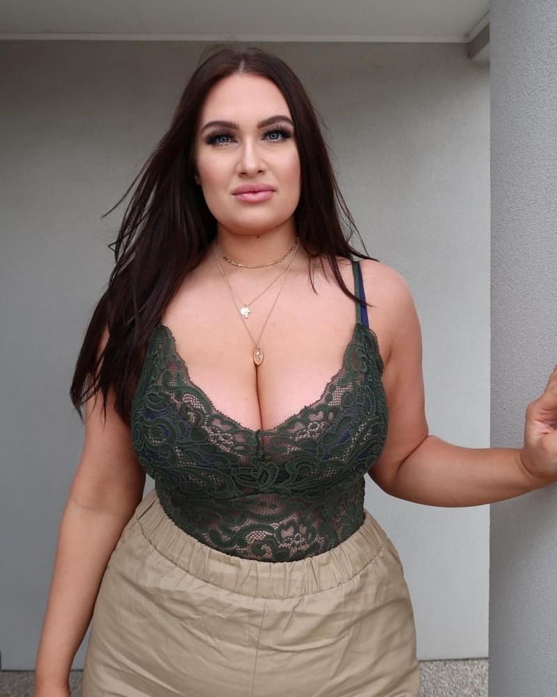 25P Curvy Girls and damn hot Asses 53
