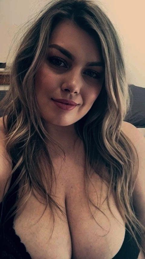 25P Curvy Girls and damn hot Asses 53