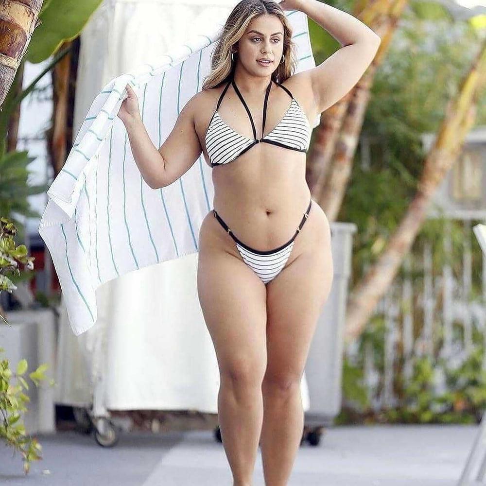 25P Curvy Girls and damn hot Asses 21