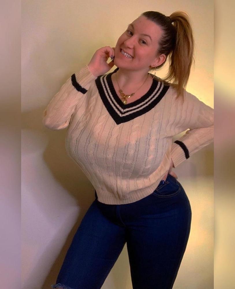 25P Curvy Girls and damn hot Asses 21